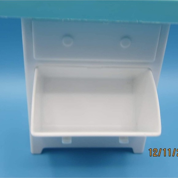 Vintage Kelly Changing Table Barbie Mattel Purple Toy Teddy Bear - Picture 7 of 15